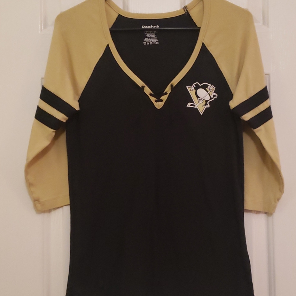 Womens Penguins Top